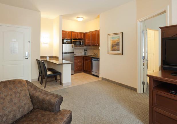 Images Staybridge Suites Lafayette-Airport by IHG