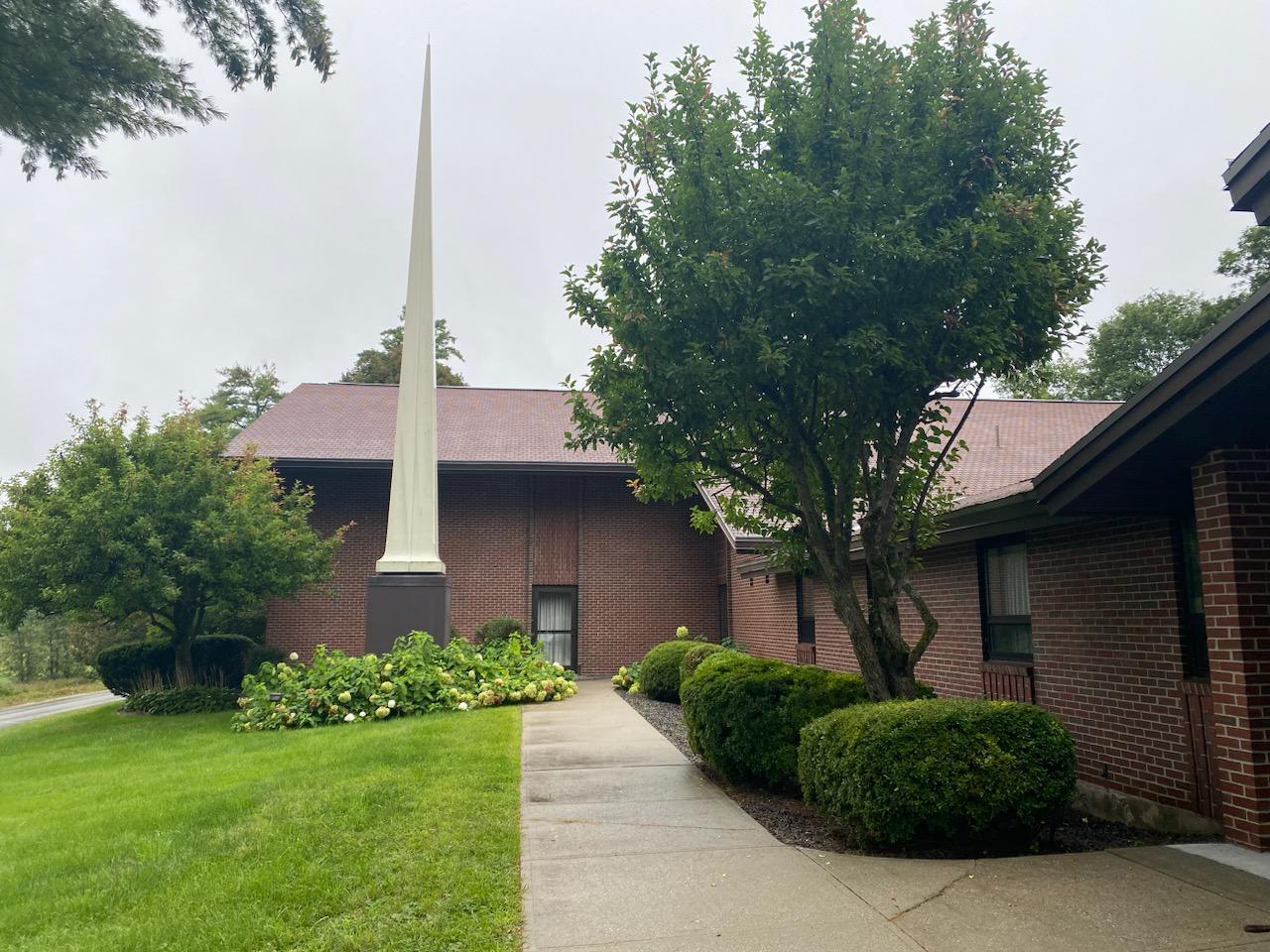 Main entrance to Oxford Ward meetinghouse