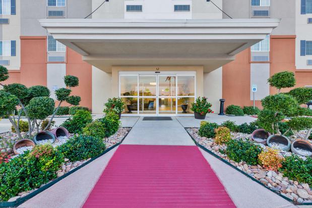 Images Candlewood Suites Decatur Medical Center, an IHG Hotel