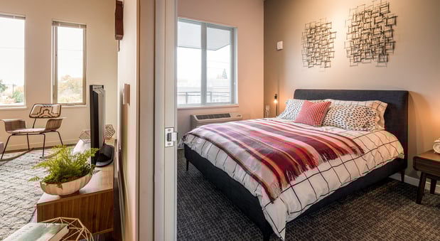 Images Peloton Apartments