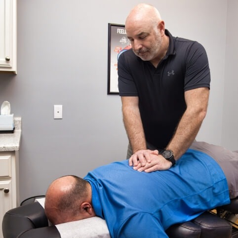 Chiropractor in Nashville, TN