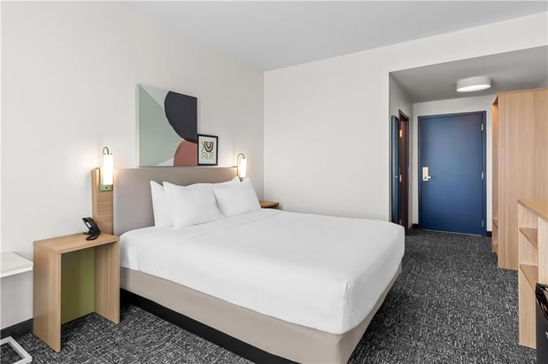 Images Spark by Hilton Victoria