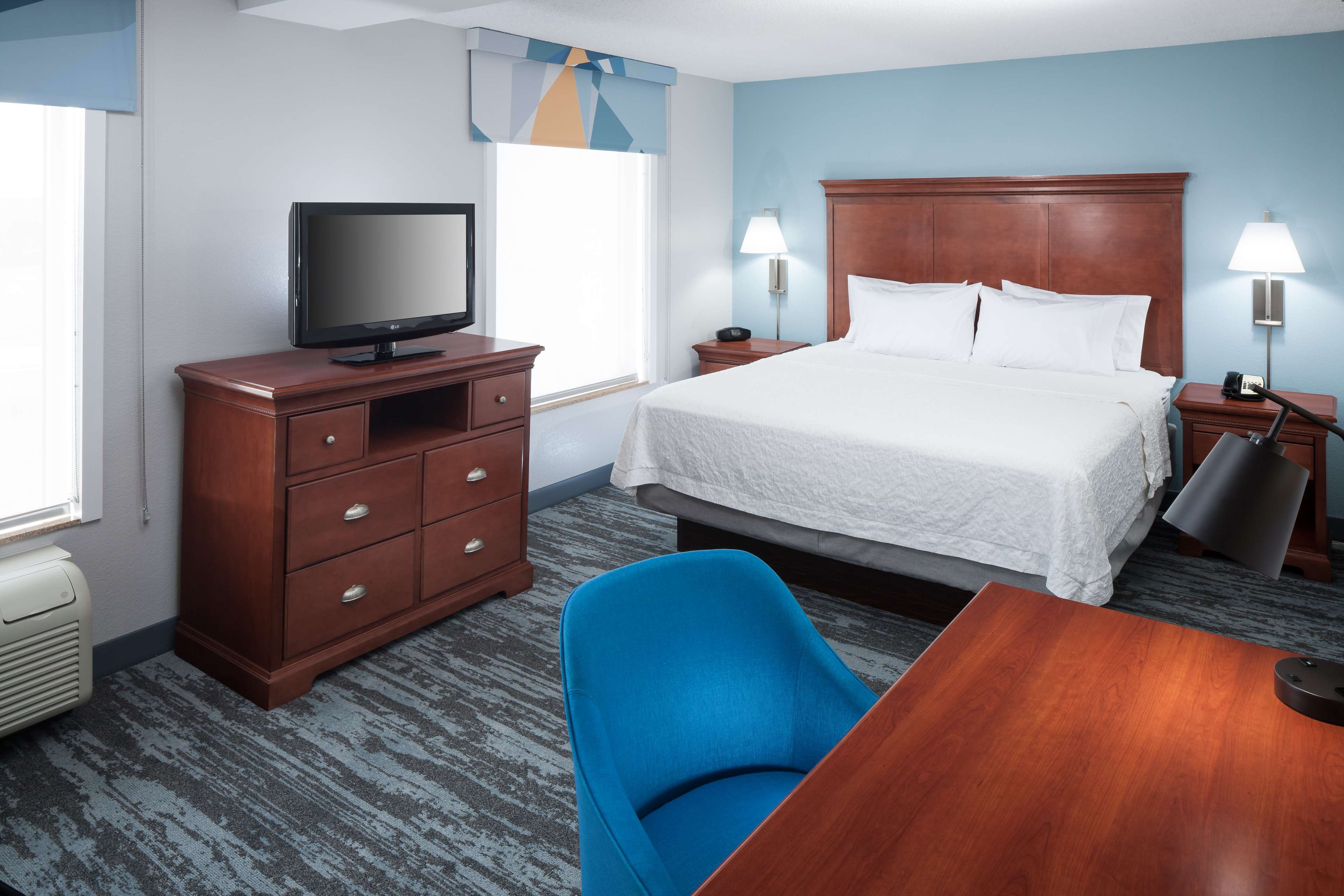 Hampton Inn & Suites Jackson Photo