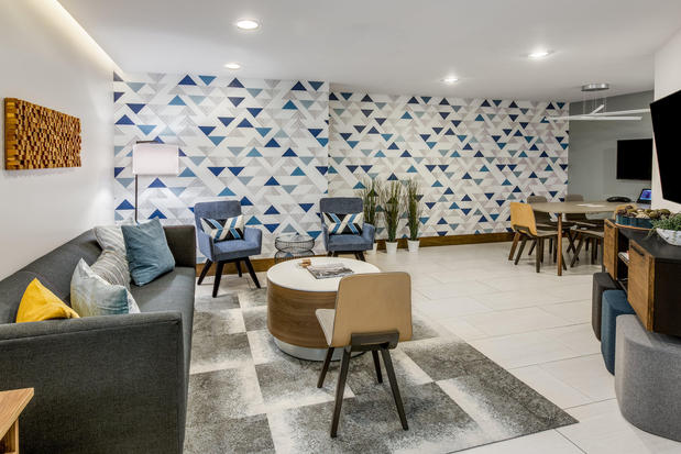 Images Crowne Plaza Seattle-Downtown by IHG