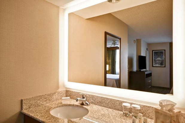 Images Homewood Suites by Hilton Dulles Int'l Airport