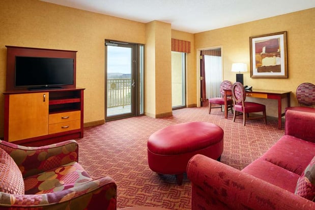 Images Embassy Suites by Hilton Charlotte Concord Golf Resort & Spa