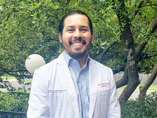 Dr. Erik Meza