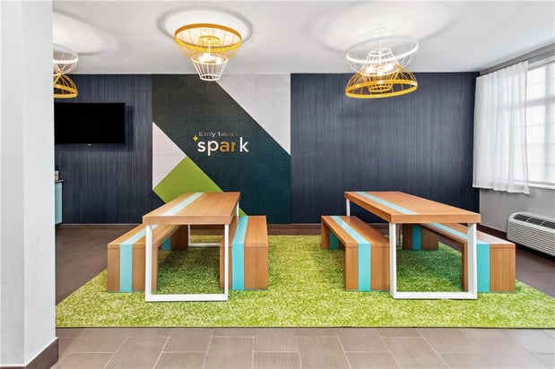 Images Spark by Hilton Rochester South