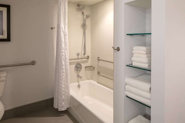 Images DoubleTree by Hilton Hotel Pittsburgh - Cranberry