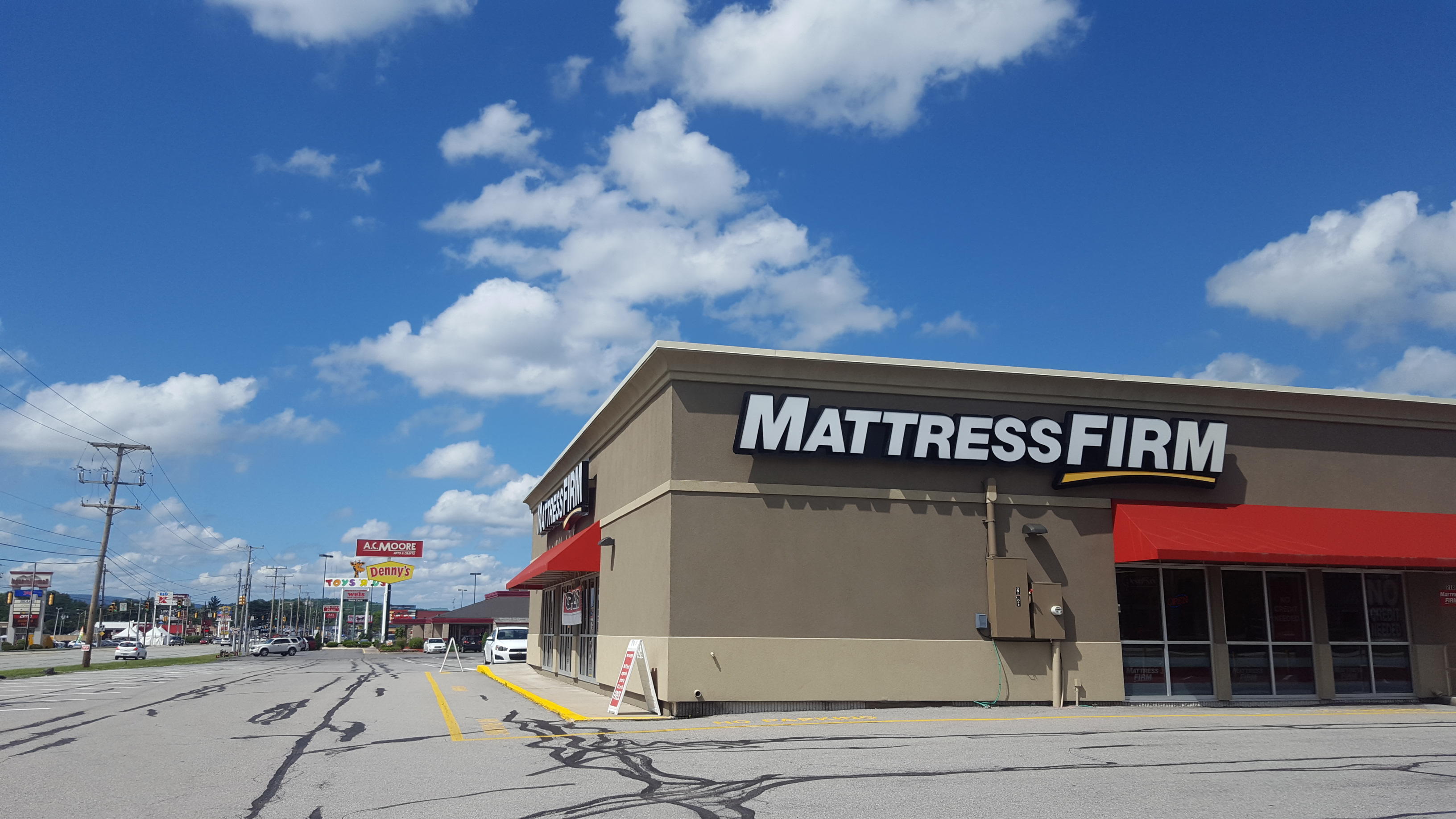 Mattress Firm Altoona Photo