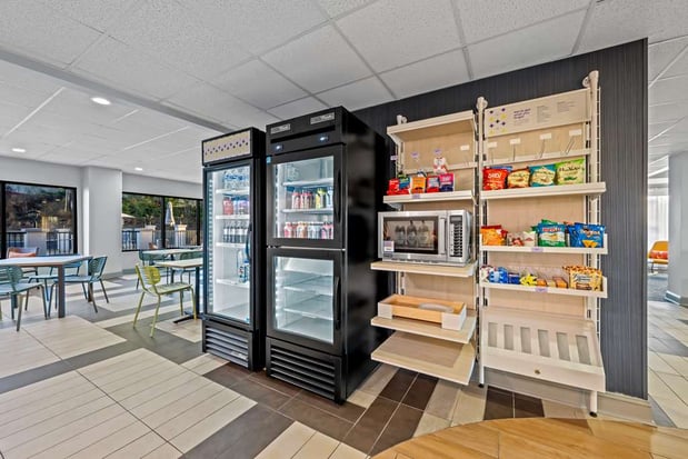 Images Spark by Hilton Tuscaloosa University