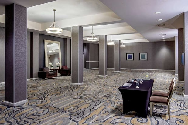 Images DoubleTree by Hilton Hotel Chicago - North Shore Conference Center