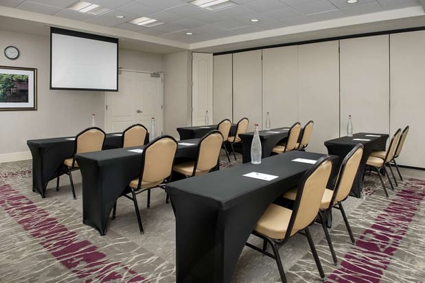 Images Hilton Garden Inn Knoxville West/Cedar Bluff