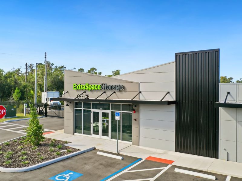 Extra Space Storage Image