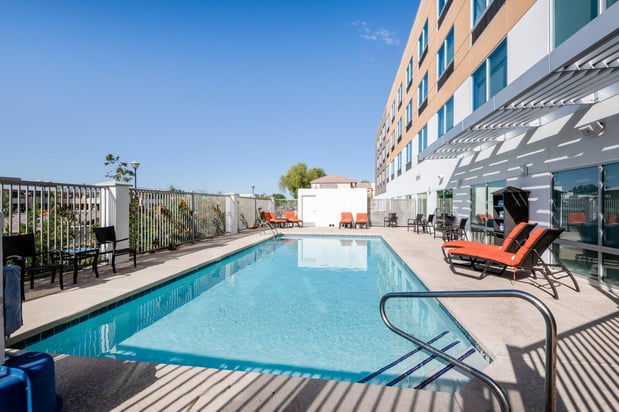 Images Holiday Inn Express & Suites Phoenix - Airport North by IHG