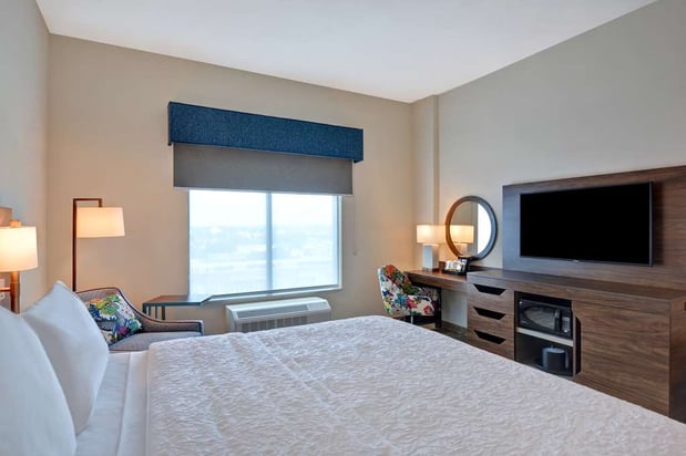 Images Hampton Inn & Suites Nashville Downtown Capitol View