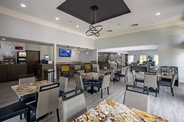 Images Best Western Plus Vermilion River Inn & Suites