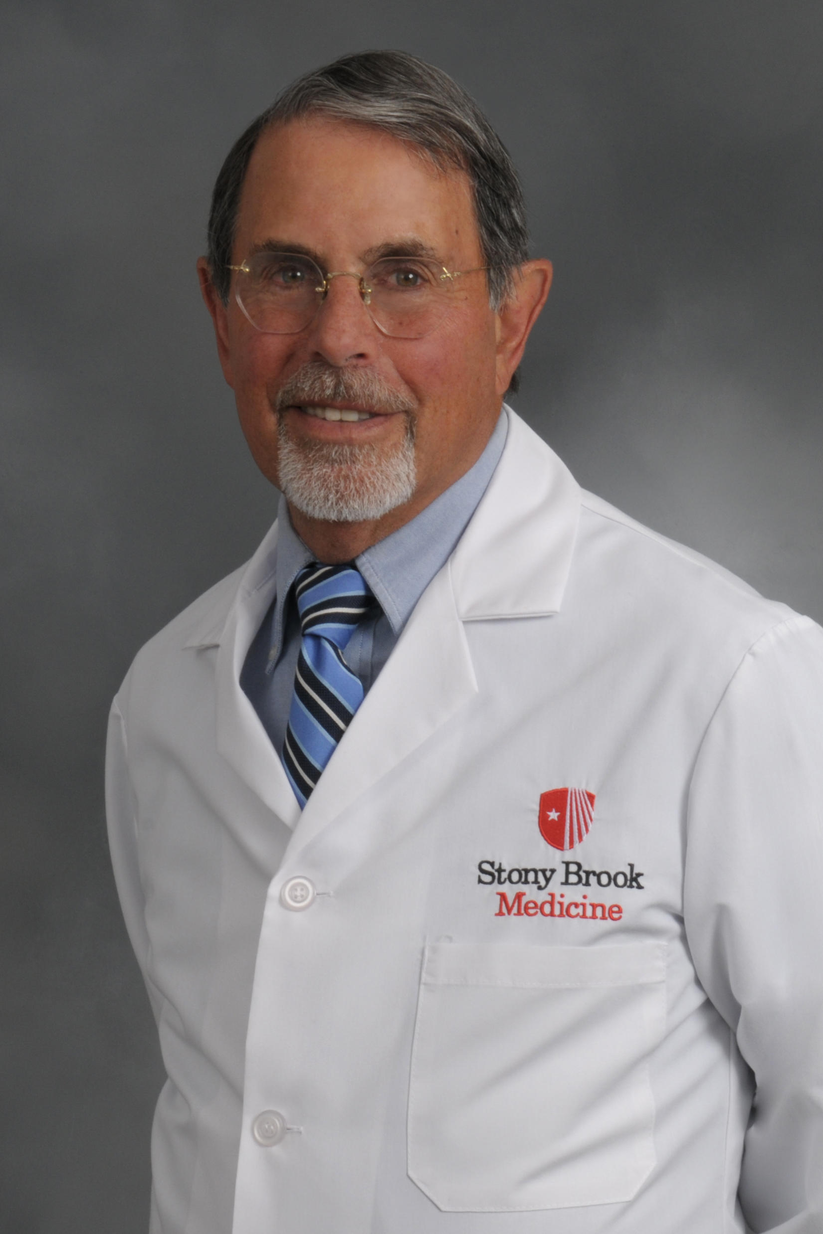 Dr. Robert S. Bobrow, MD Lake Grove, NY Family Medicine
