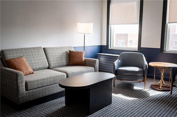 Images Hilton Orrington/Evanston