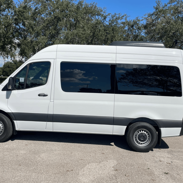 Images Carl's Van Rentals