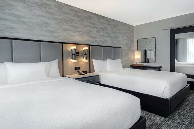 Images Embassy Suites by Hilton Alpharetta Halcyon