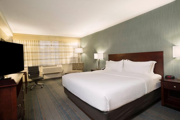 Images Holiday Inn Columbus Dwtn-Capitol Square by IHG