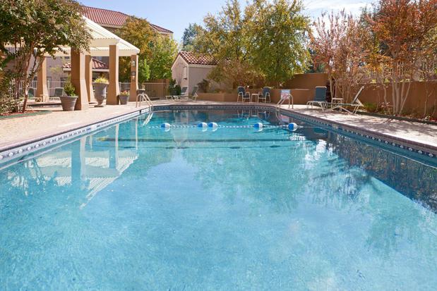 Images Staybridge Suites Lubbock - University Area by IHG