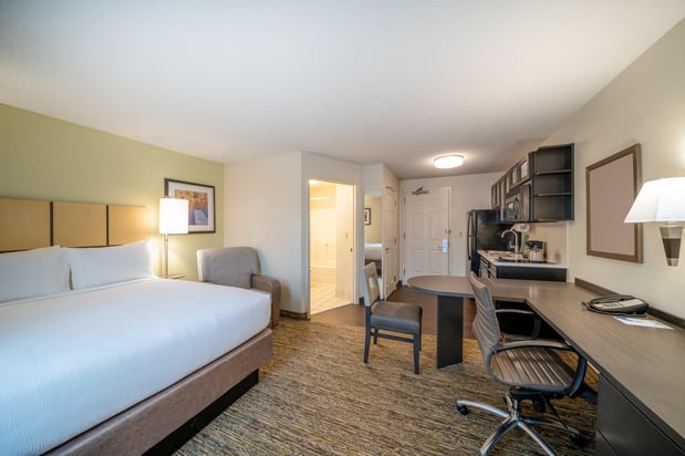 Images Candlewood Suites Washington-Dulles Herndon by IHG
