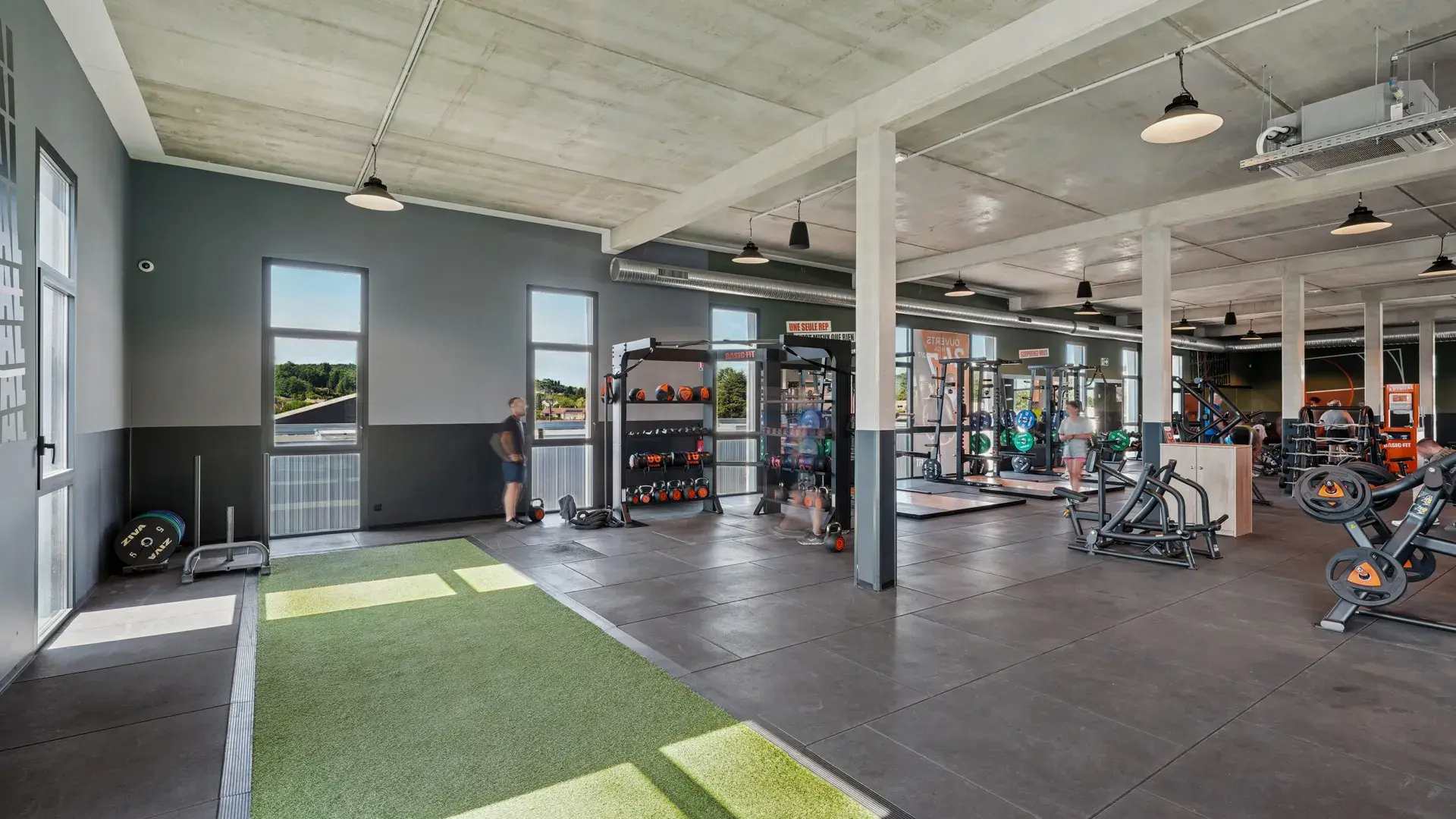 Images Basic-Fit 24/7