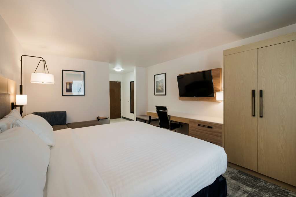 King Bedroom