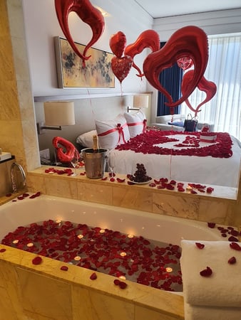 Images Ceci Roses & Decorations