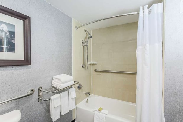 Images DoubleTree by Hilton Hotel Austin - University Area