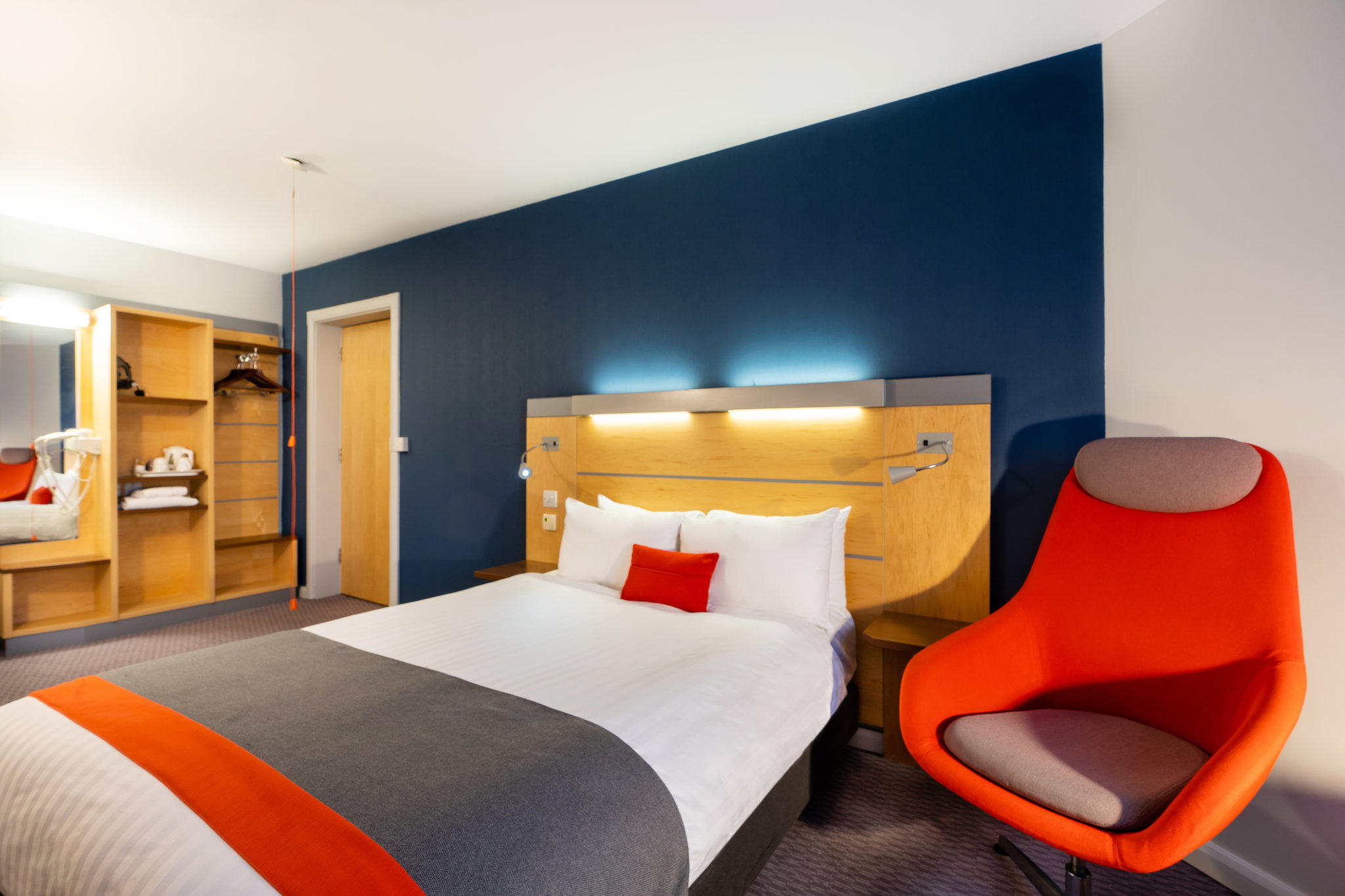 Images Holiday Inn Express Dundee, an IHG Hotel