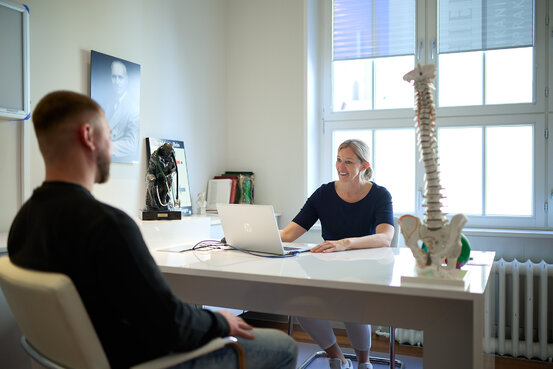 Chiropraktik & Osteopathie München | Dr. Thiele, Weinstraße 4 in München