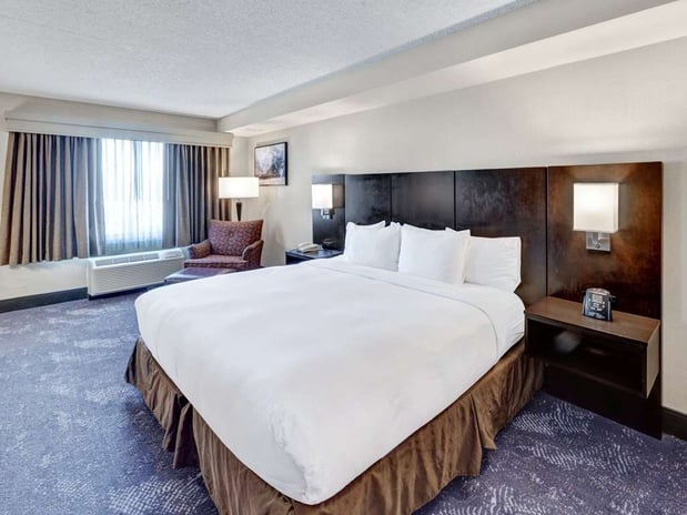 Images DoubleTree by Hilton Hotel Wichita Airport