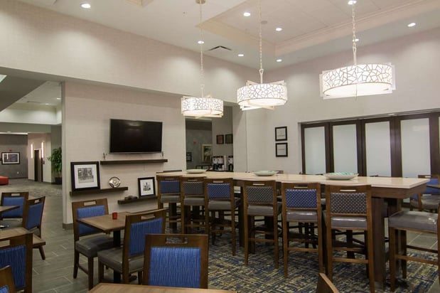 Images Hampton Inn & Suites Tulsa Downtown