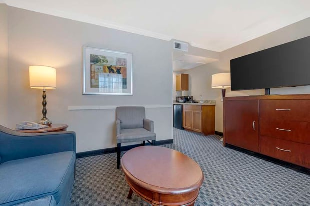 Images Best Western Plus Marina Shores Hotel