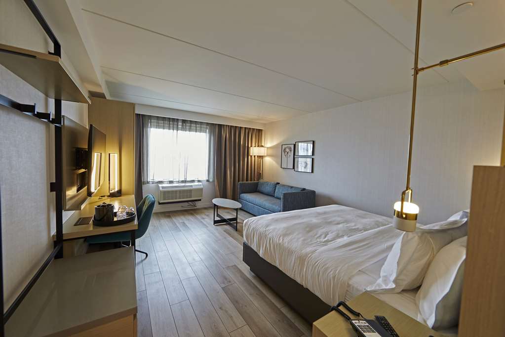 Images Bloom Mississauga, Tapestry Collection by Hilton