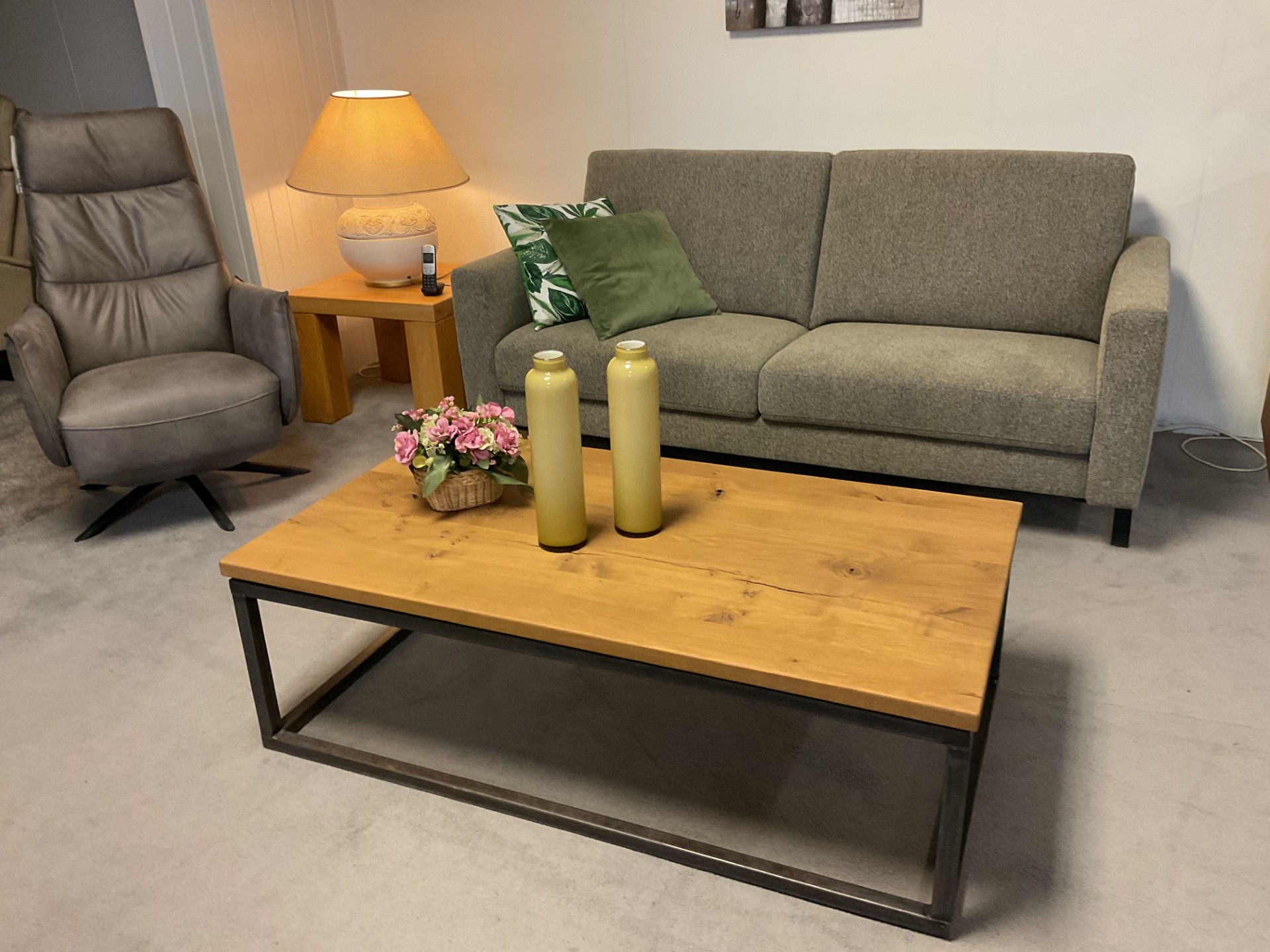 Foto's Euroverto Eikenmeubelen