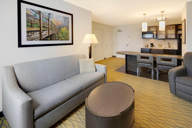 Images Candlewood Suites Rogers/Bentonville, an IHG Hotel
