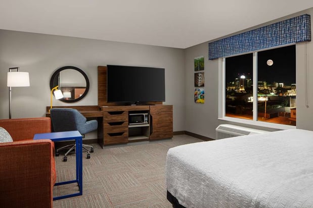 Images Hampton Inn by Hilton Green Bay Stadium