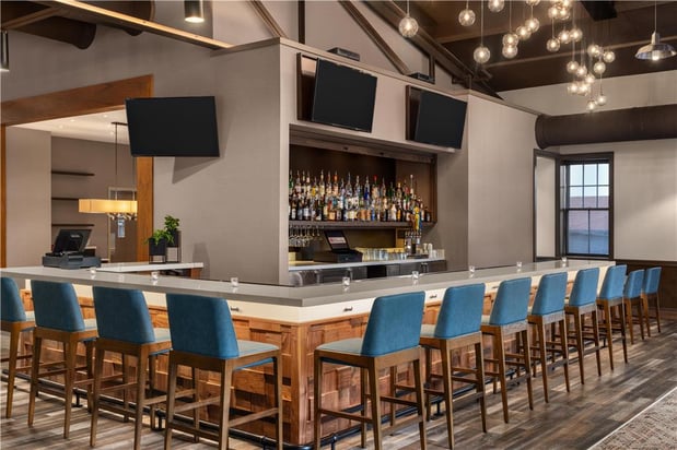 Images Hilton Garden Inn Burlington Downtown