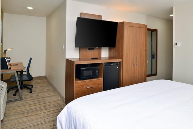 Images Holiday Inn Express Santa Rosa North by IHG