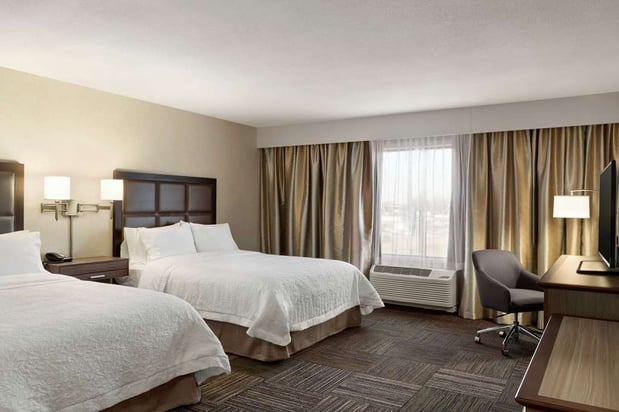 Images Hampton Inn & Suites Minooka