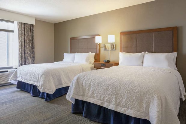 Images Hampton Inn & Suites Nashville-Downtown