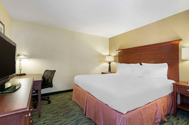 Images Best Western McAllen Medical Center
