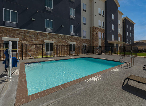 Images Candlewood Suites San Antonio - Schertz by IHG