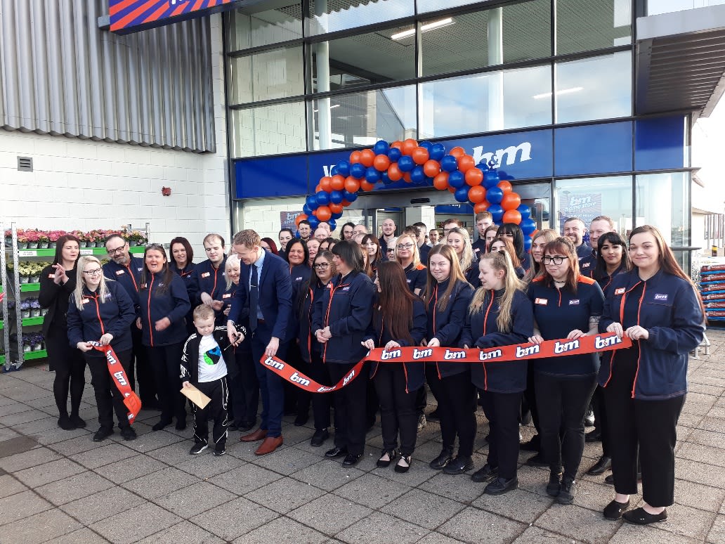 Store staff at B&M's new store in Robroyston were delighted to welcome 5-year-old Mason Dobbie from Wallace Well Primary school who cut the ribbon to officially open the store.