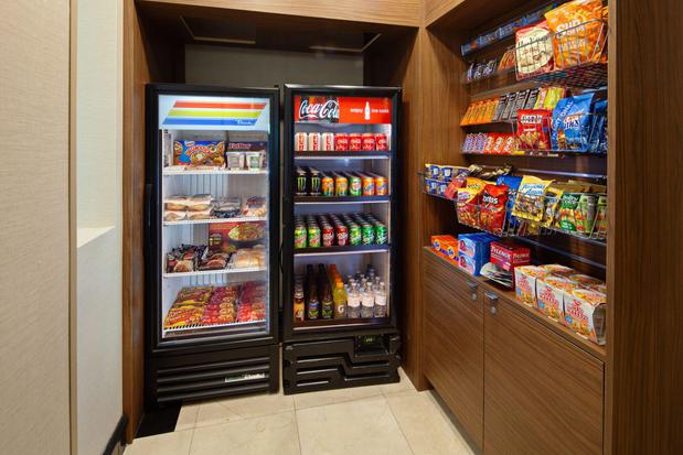 Images Holiday Inn Palmdale-Lancaster by IHG