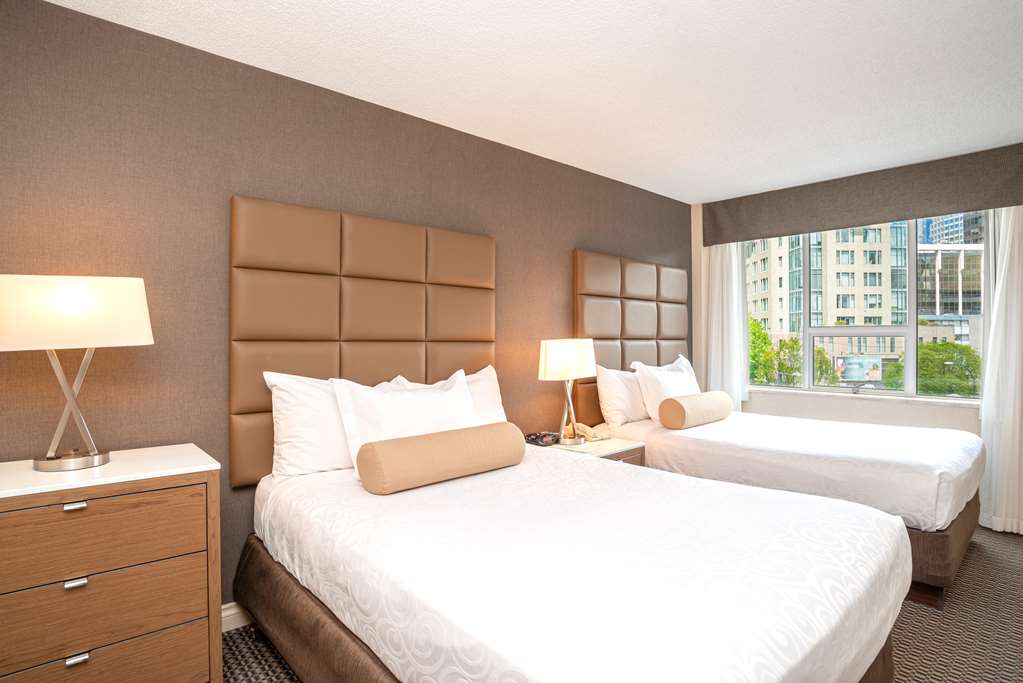 Best Western Premier Chateau Granville Hotel & Suites & Conf. Centre in Vancouver: Deluxe-Two Double  Beds
